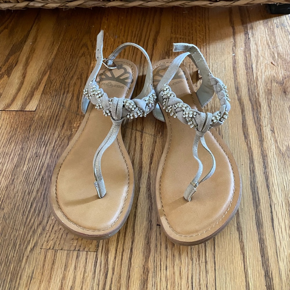 Fergalicious thong sparkle tan/neutral sandals. Size 7
